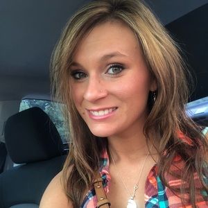 Meet your Posher, Tiffany